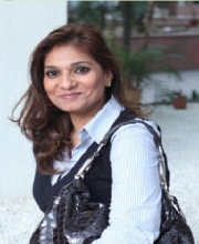 Charu parashar Profile images